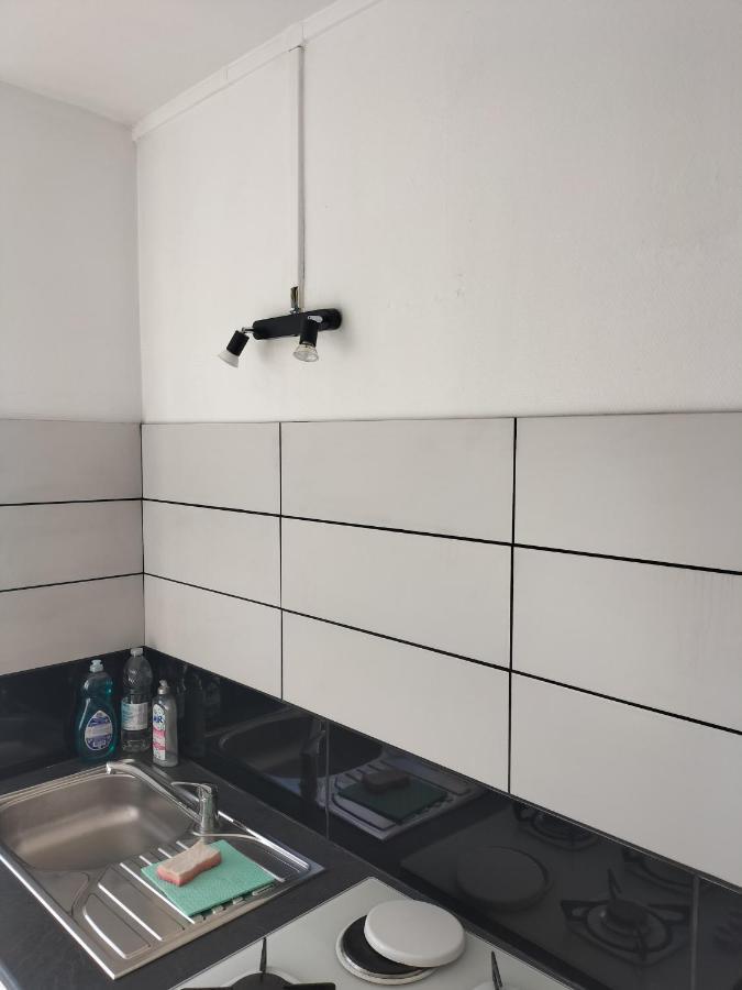 Joli Appartement Proche Metro Λυών Εξωτερικό φωτογραφία